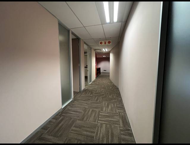 509M² OFFICE TO LET IN HIGHVELD